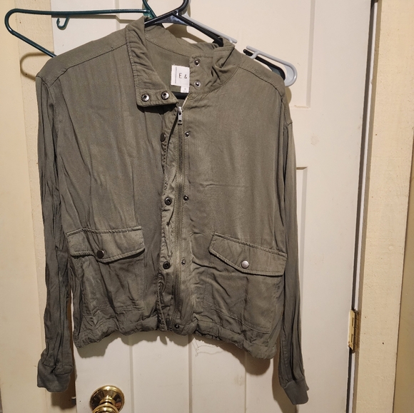 Jacket - Picture 1 of 2